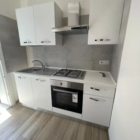 Roose Two-room Pt 97 With Private Courtyard * Anzio