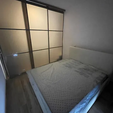 Roose Two-room Pt 97 With Private Courtyard * Anzio