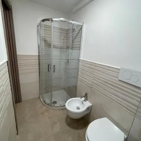 Casa vacanze Roose Two-room Pt 97 With Private Courtyard Anzio