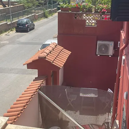 Casa vacanze Roose Two-room Pt 97 With Private Courtyard Anzio
